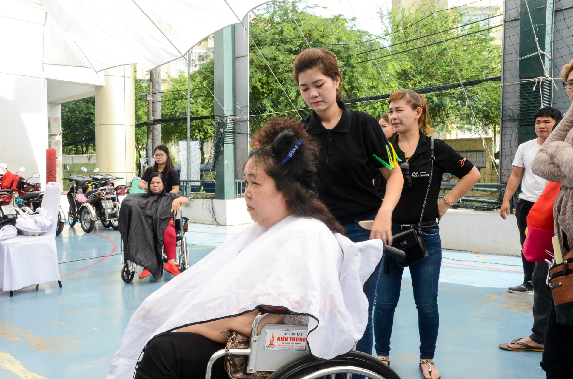 tra my next top catwalk cung mau khuyet tat anh 9