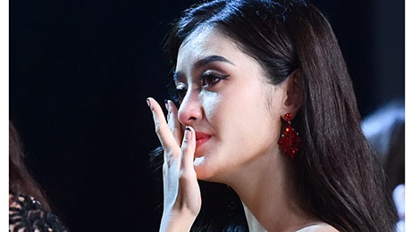 Hoa hau lam duoc gi ma thi o at? hinh anh