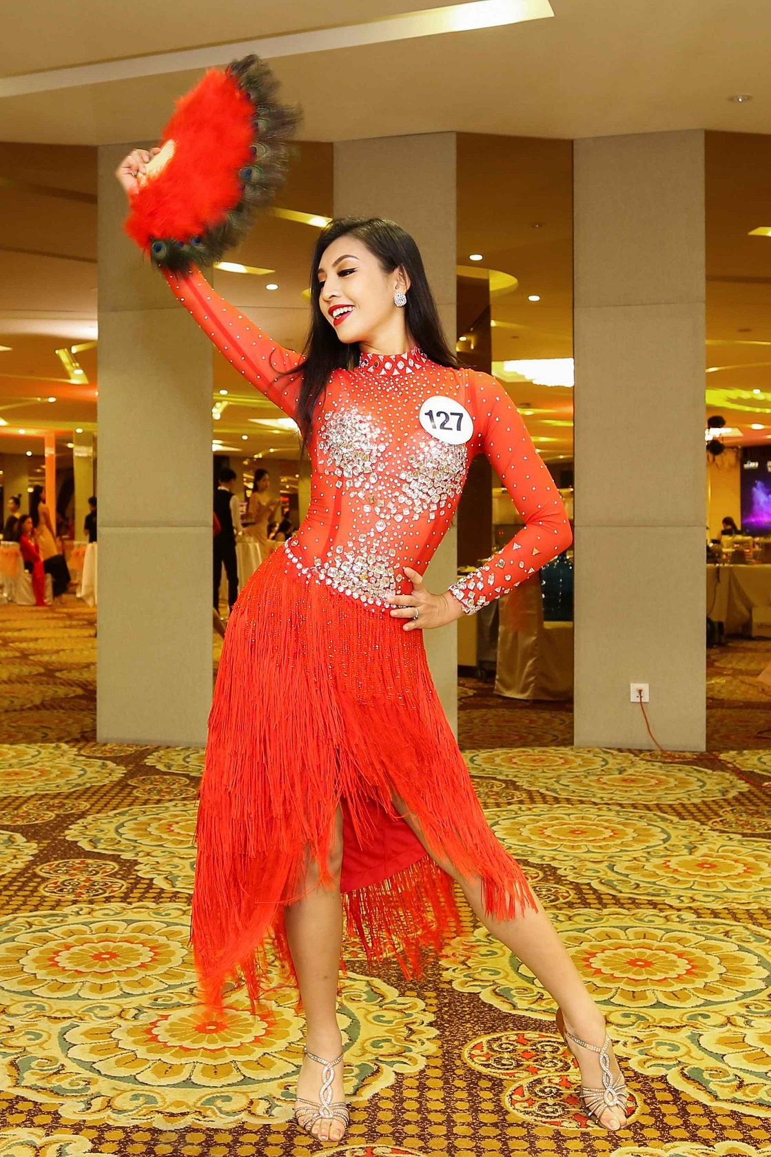 hoa hau hoan vu thi tai nang anh 2