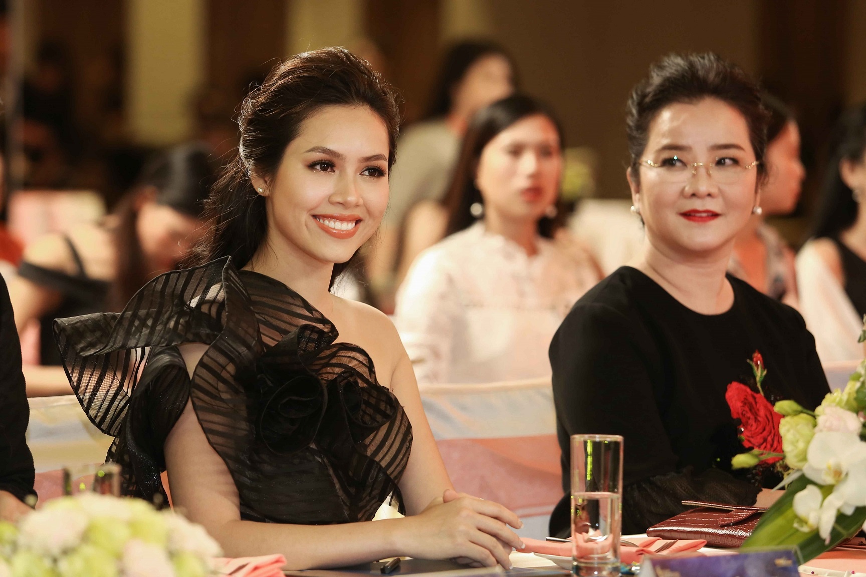 hoa hau hoan vu thi tai nang anh 10