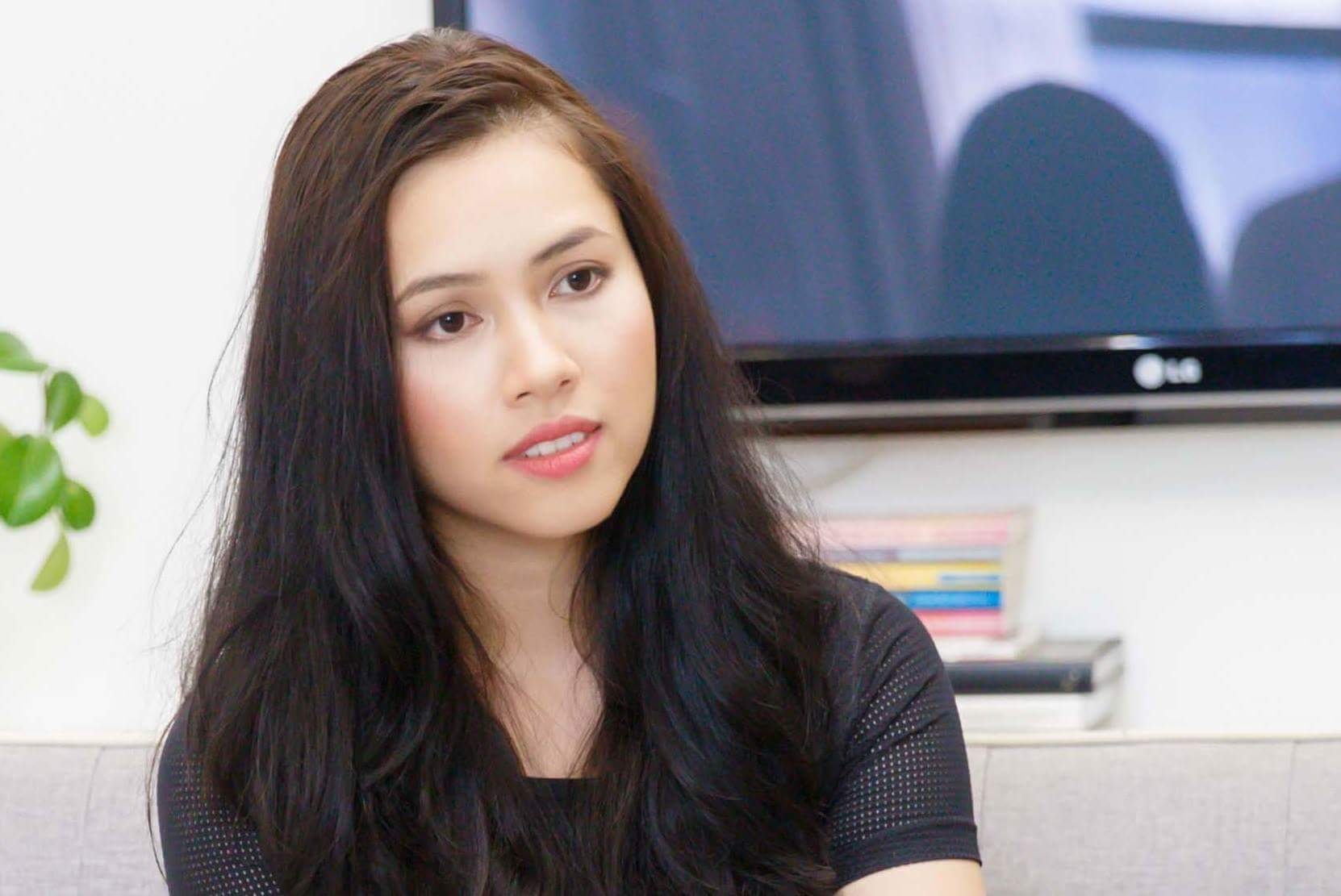 Hoang My xin loi vi phat ngon 'Bao so 12 khong thiet hai bang Hoa hau' hinh anh