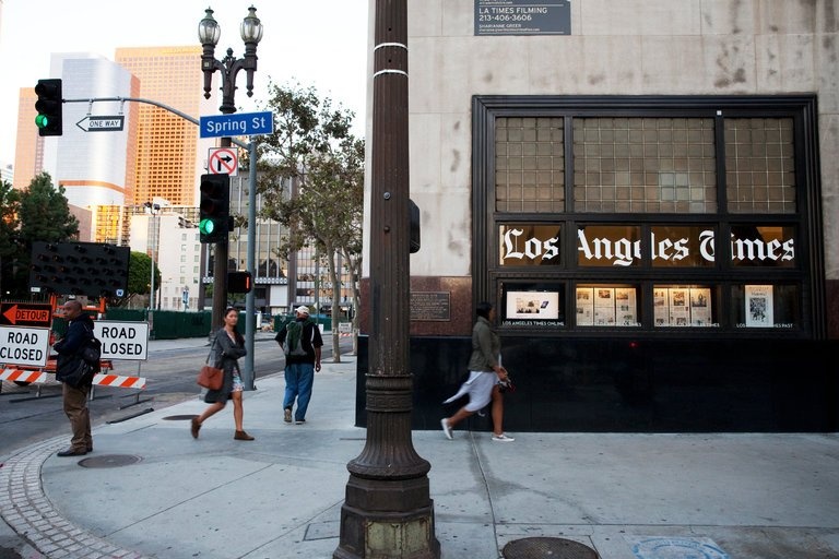 disney cam cua los angeles times anh 1