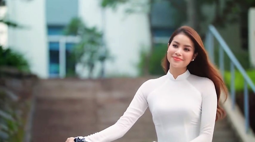 pham huong quang ba du lich da nang apec anh 1