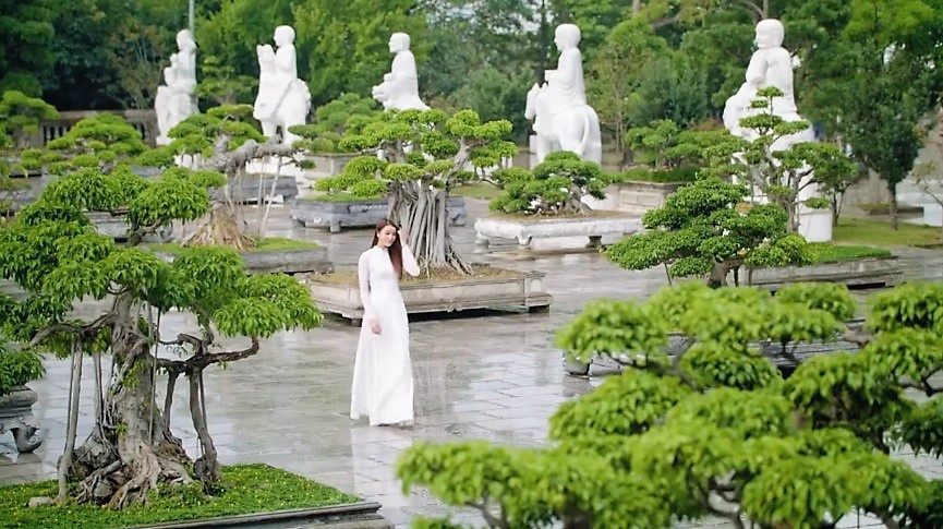 pham huong quang ba du lich da nang apec anh 5