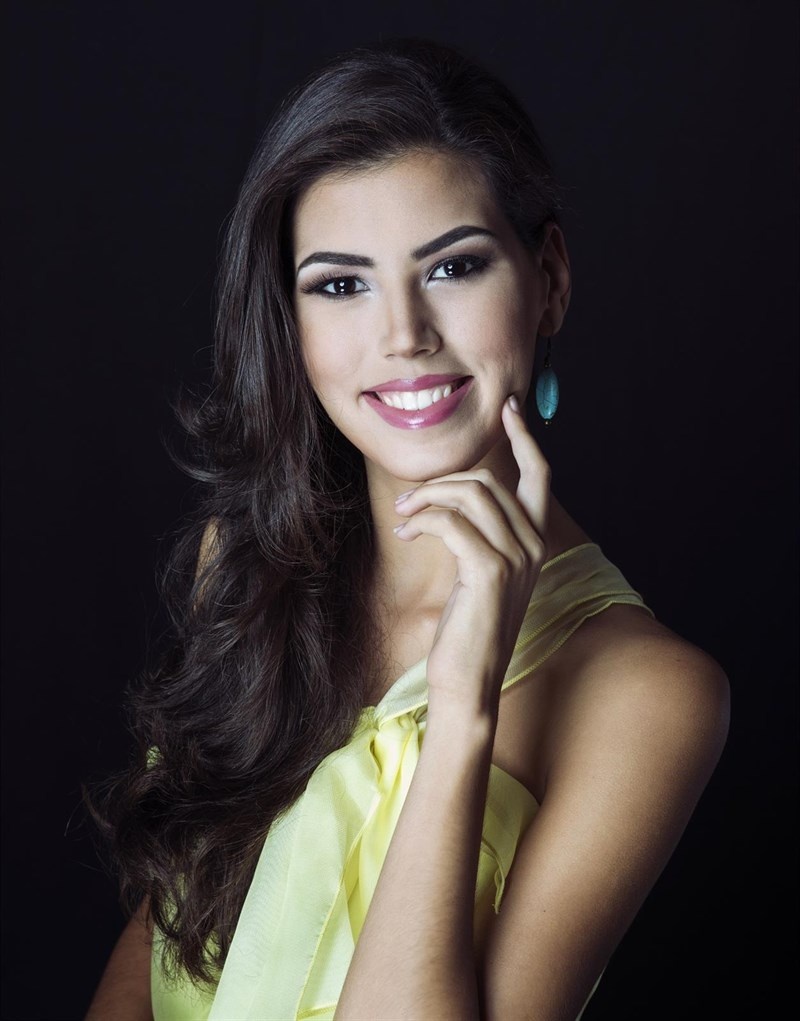 mat moc thi sinh hoa hau hoan vu anh 2