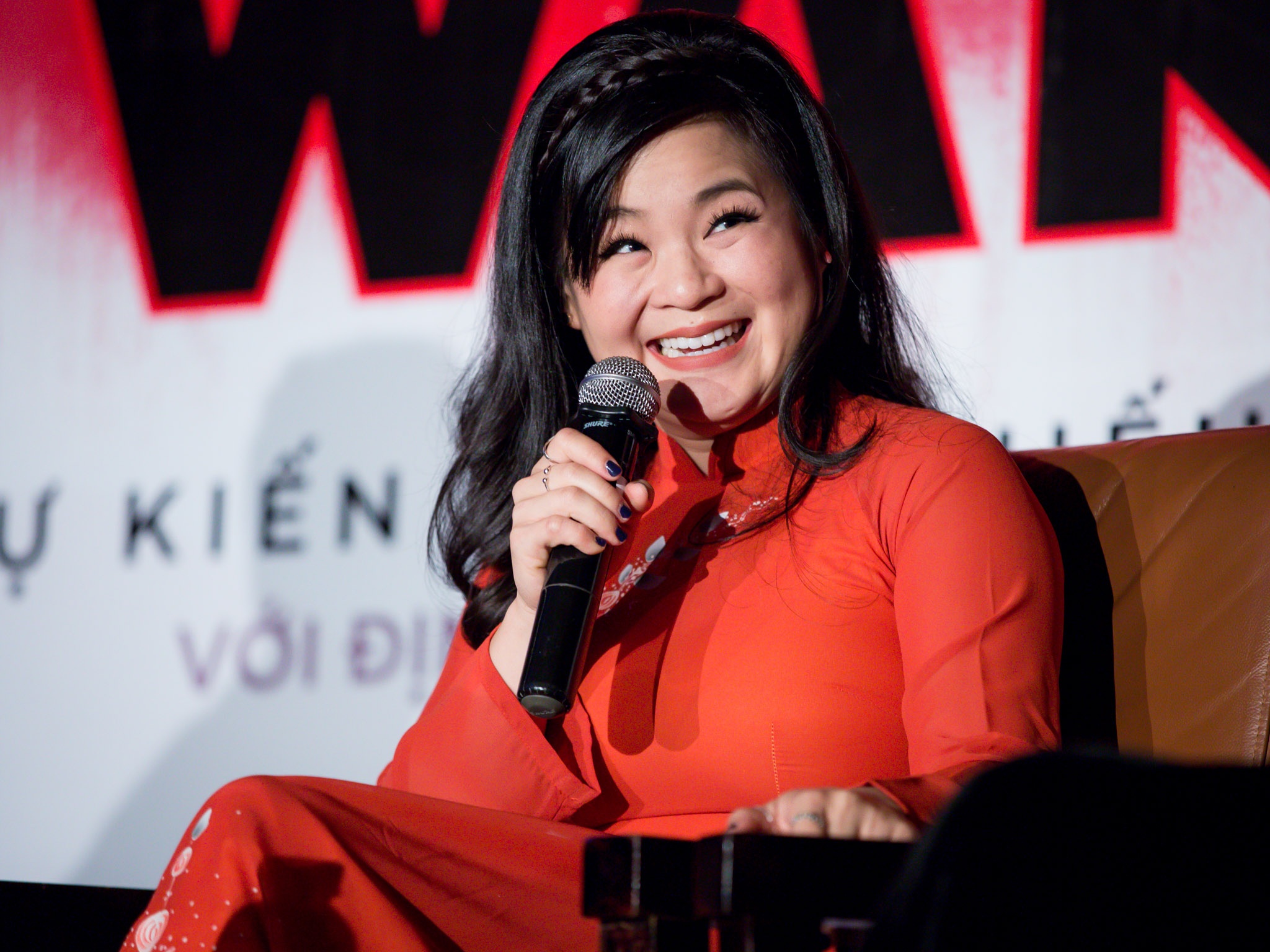 Kelly Marie Tran noi ve que nha Viet Nam va trai nghiem 'Star Wars' hinh anh