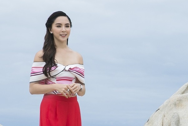 A hau Thien Ly xinh dep khi thi pham o Hoa hau Hoan vu Viet Nam hinh anh