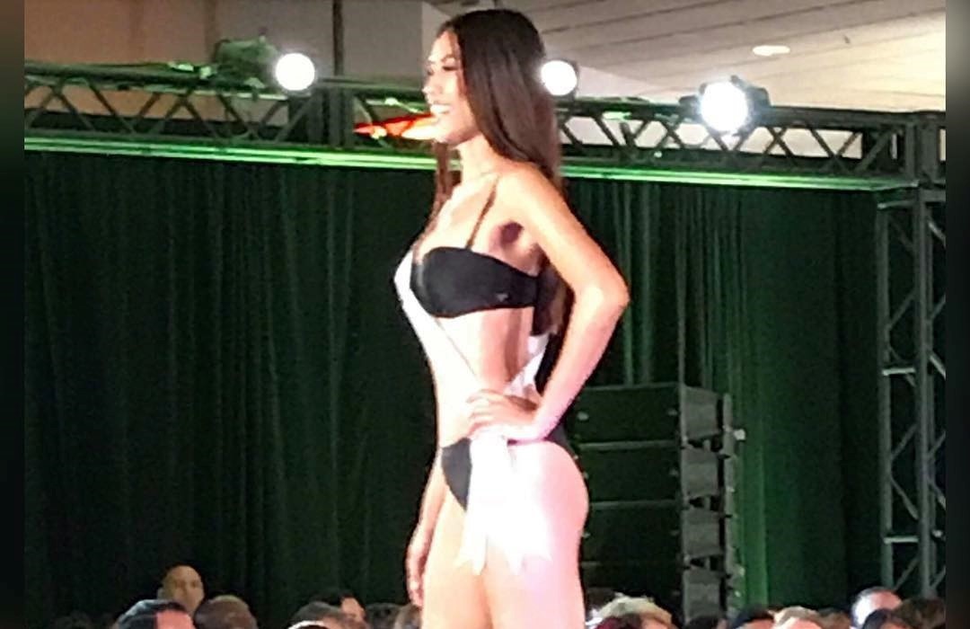 San khau Hoa hau Hoan vu The gioi bi che giong phong bat dam cuoi hinh anh