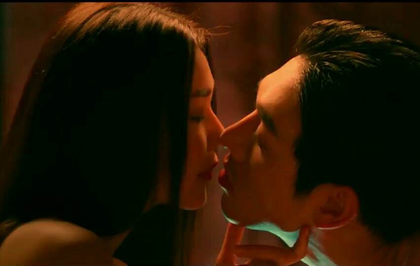 'Me chong': Nang dau, me chong long lay nhu minh tinh giua lang que hinh anh