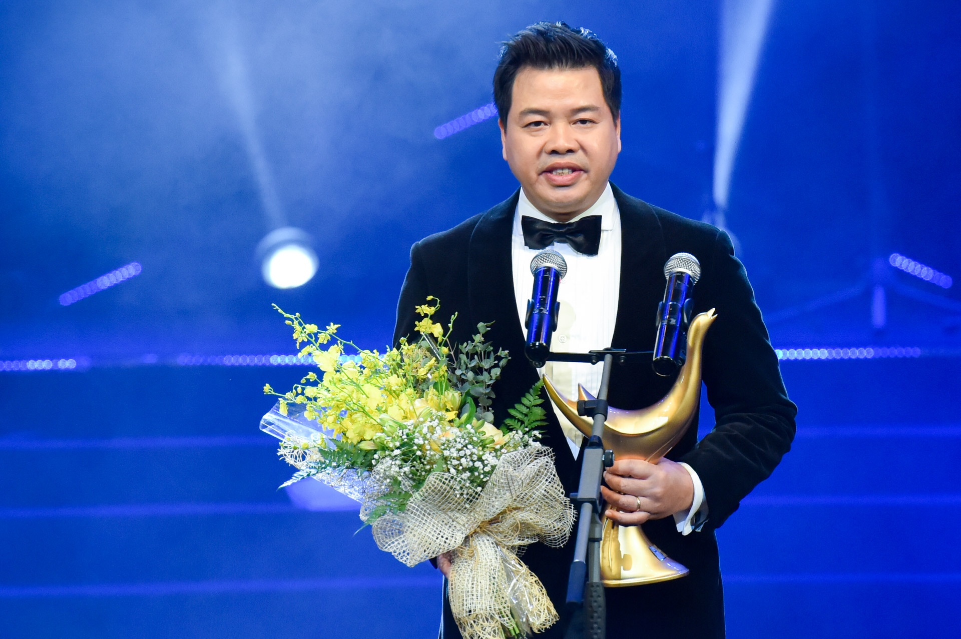 le trao giai cong hien 2018 anh 12