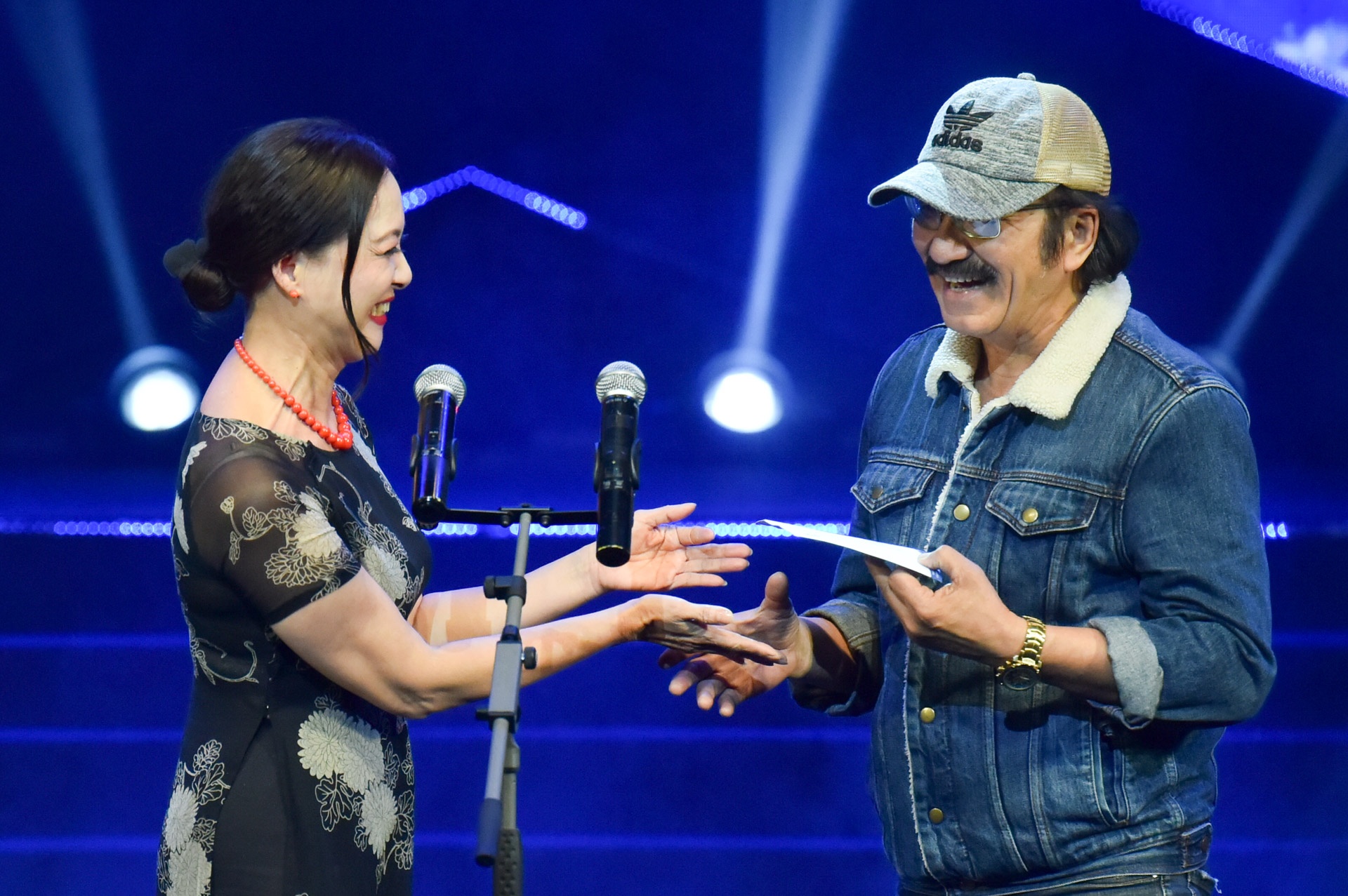 le trao giai cong hien 2018 anh 15