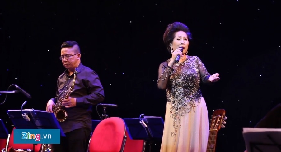 Danh ca Phuong Dung hat 'Ve dau mai toc nguoi thuong' hinh anh