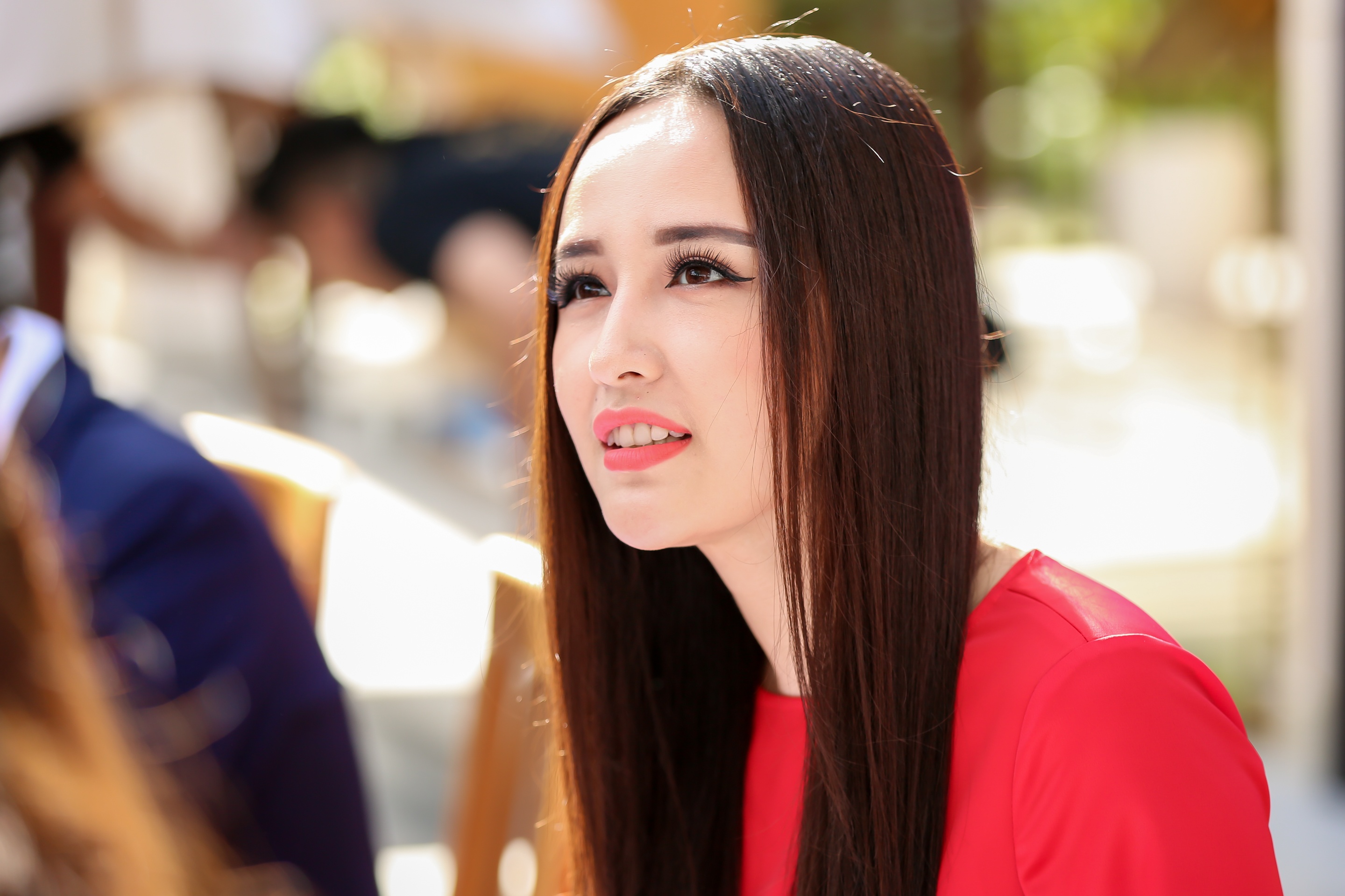 Mai Phuong Thuy tra loi 'Chua' truoc tin don lay chong hinh anh