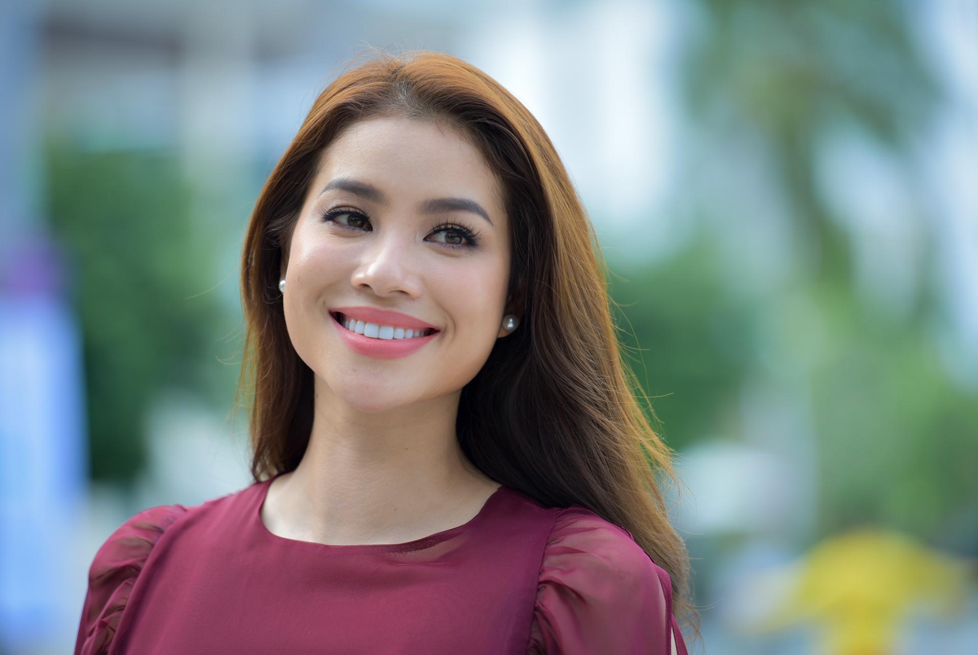 phạm hương hoa hậu hoàn vũ ảnh 1 pham huong hoa hau hoan vu anh 1