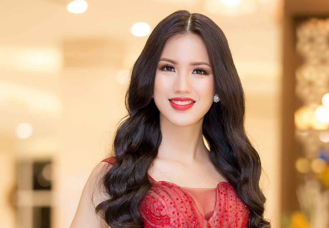 Tuyet Trang: Bien tap vien VTV xinh dep toa sang o Hoa hau Hoan vu hinh anh