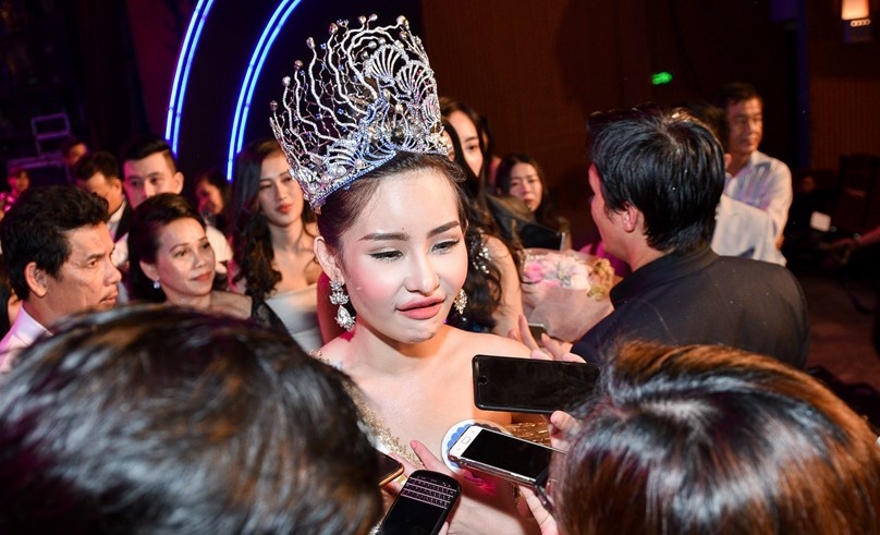 De nghi thu hoi vuong mien cua Hoa hau Dai duong Le Au Ngan Anh hinh anh