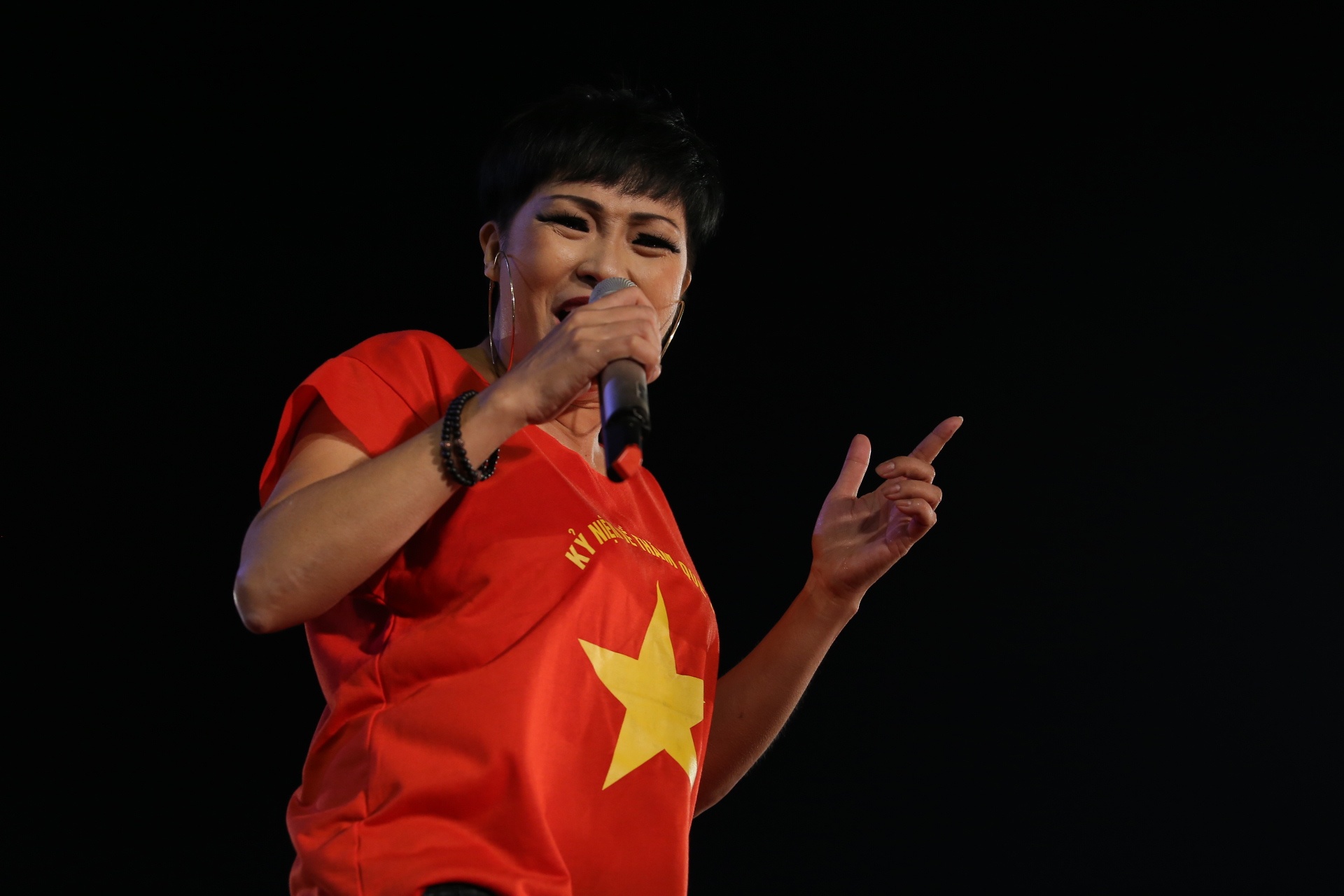 công phượng u23 tặng son cho mỹ tâm ảnh 12 cong phuong u23 tang son cho my tam anh 12