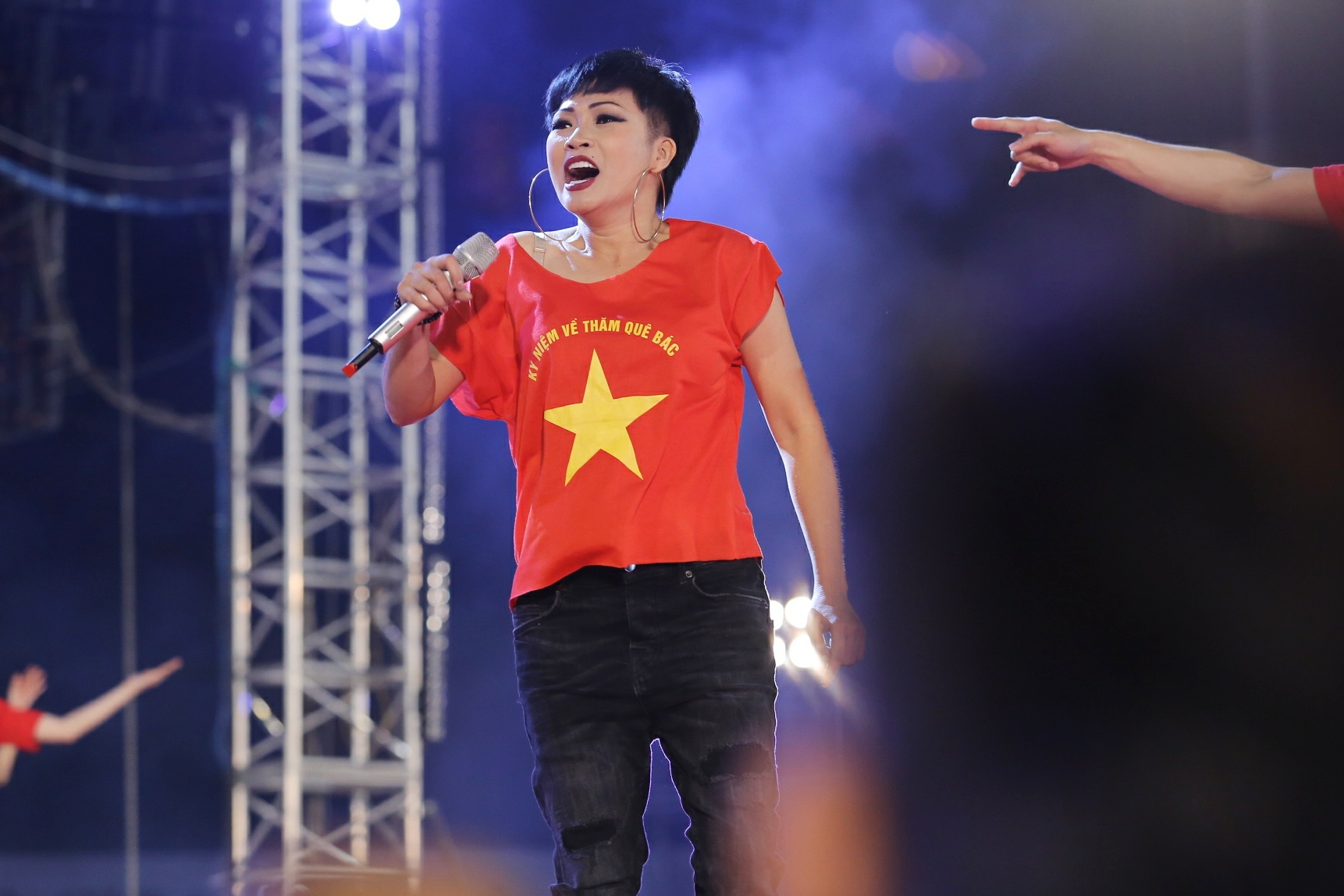 công phượng u23 tặng son cho mỹ tâm ảnh 13 cong phuong u23 tang son cho my tam anh 13