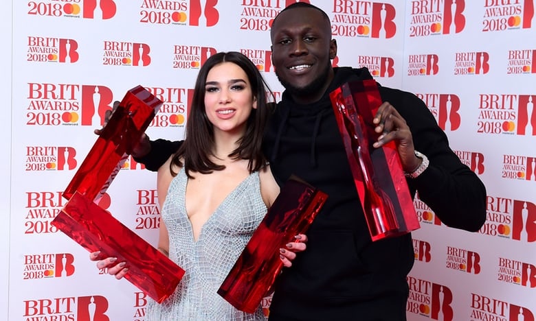 ed sheeran thua to tại brit awards ảnh 2 ed sheeran thua to tai brit awards anh 2