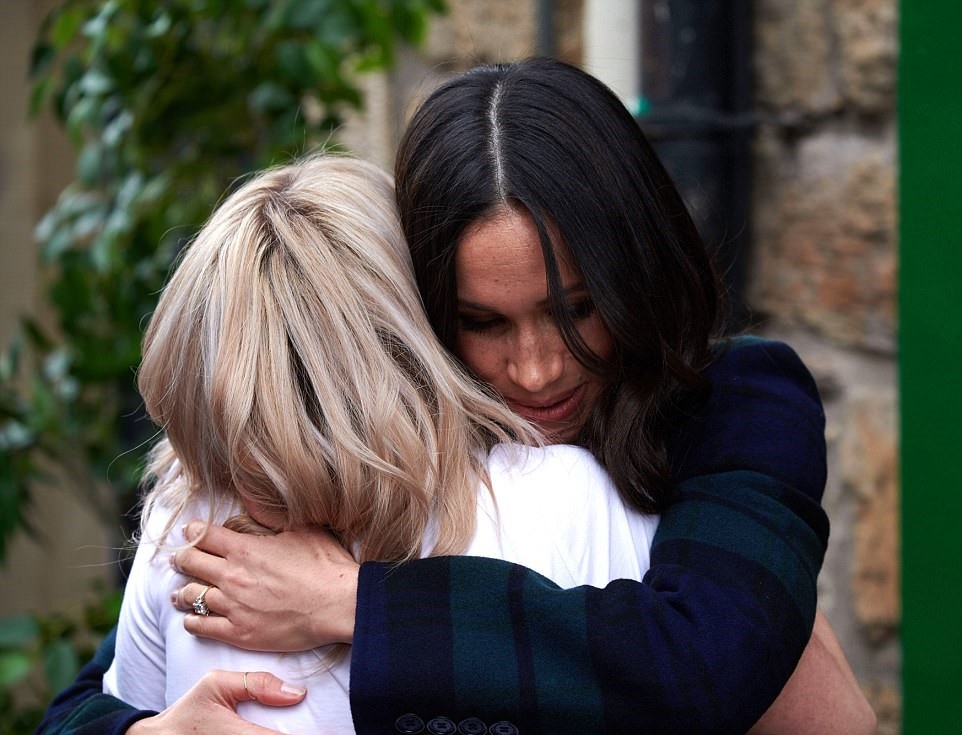 vợ hoàng tử harry có thể thành công nương diana ảnh 4 vo hoang tu harry co the thanh cong nuong diana anh 4