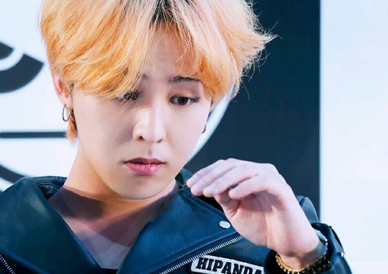 G-Dragon nhap ngu chieu nay, fan xep hang hua 'Em se cho anh' hinh anh
