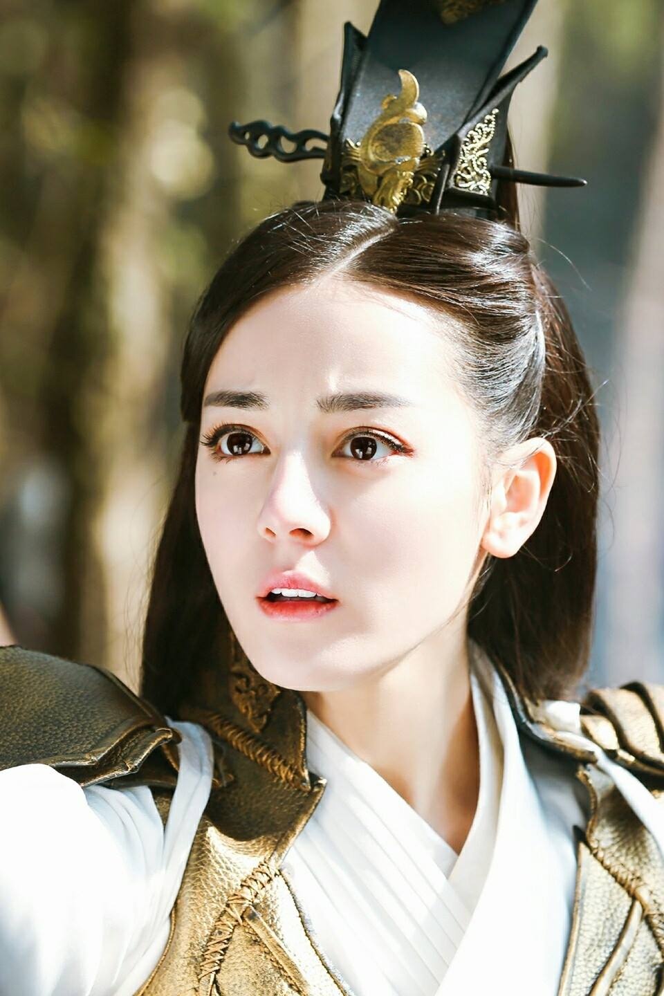 my nu tan cuong dich le nhiet ba anh 5