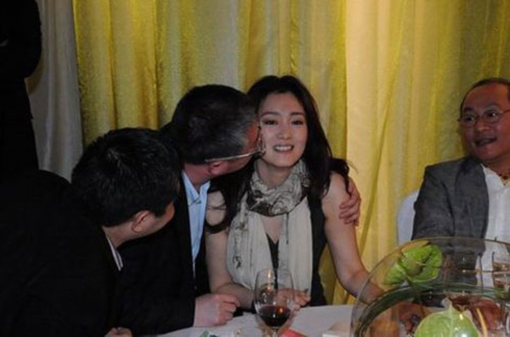 sao hoa ngu hau ruou dai gia anh 11