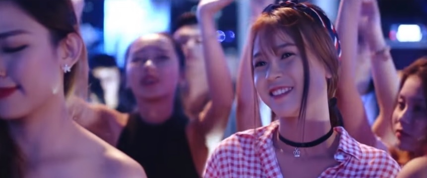 Truong Giang hat Be Heo oi tang Sam trong Sieu sao sieu ngo hinh anh