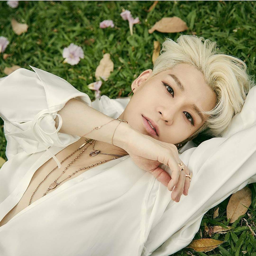 Kang Sung Hoon sao kpop u40 bien thu tien anh 4