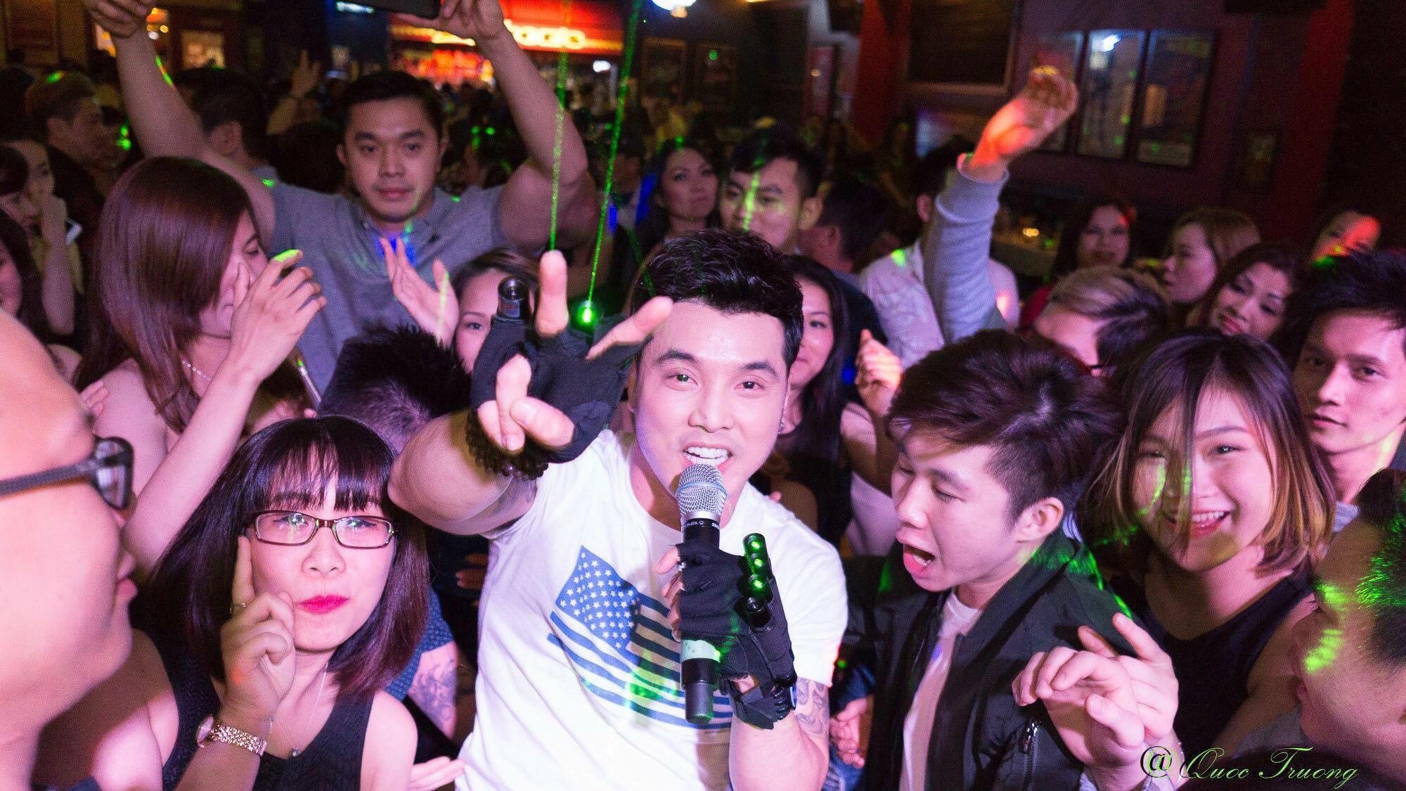 live show ưng hoàng phúc ở hà nội ảnh 3 live show ung hoang phuc o ha noi anh 3