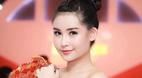 Tram buc anh nhu mot, Le Au Ngan Anh bi che co bieu cam bat bien hinh anh