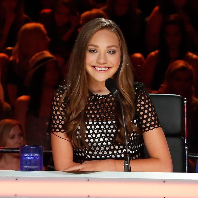 vu cong nhi ky di Maggie Ziegler lon len xinh dep anh 9