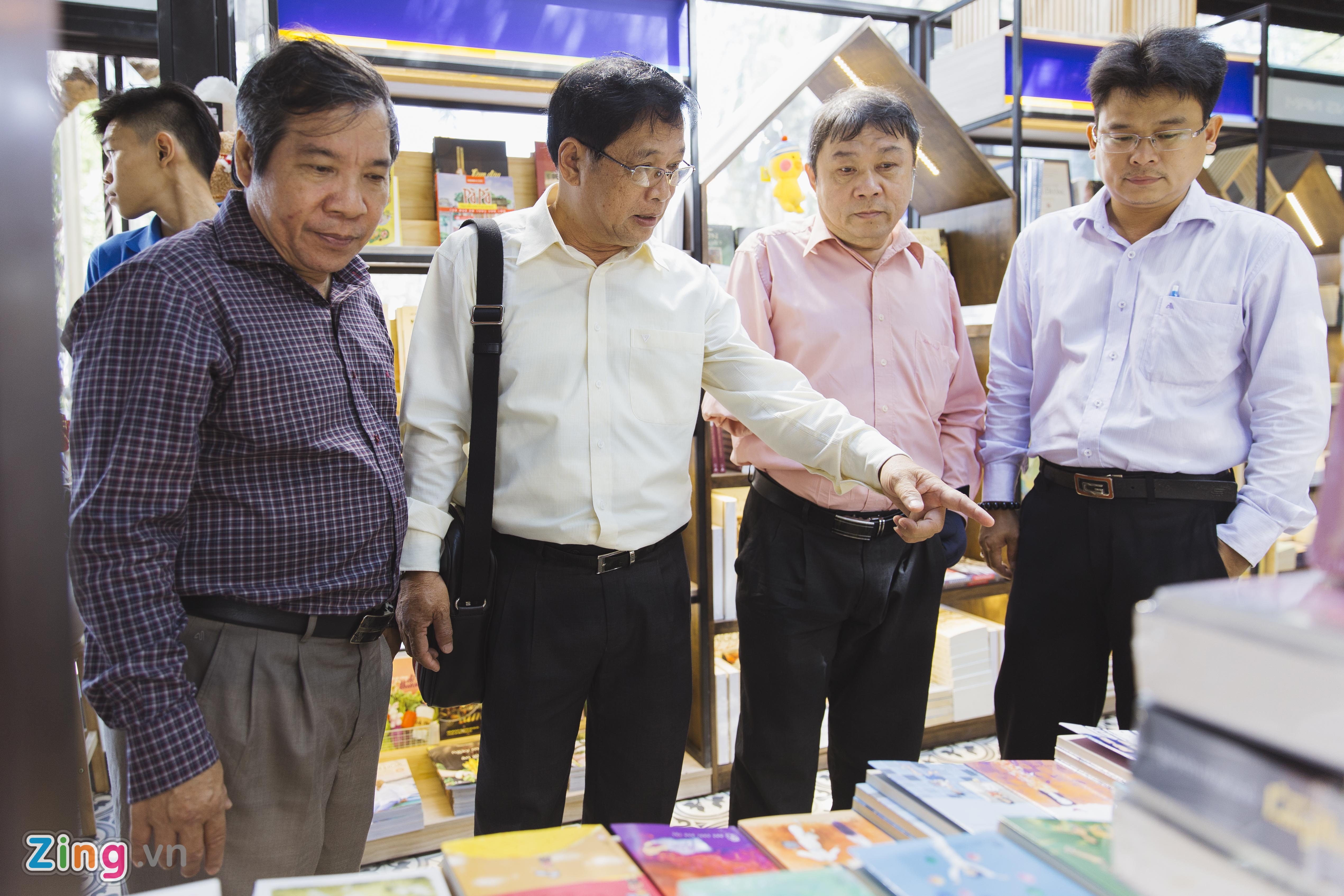 duong sach vung tau thu hut doc gia anh 1