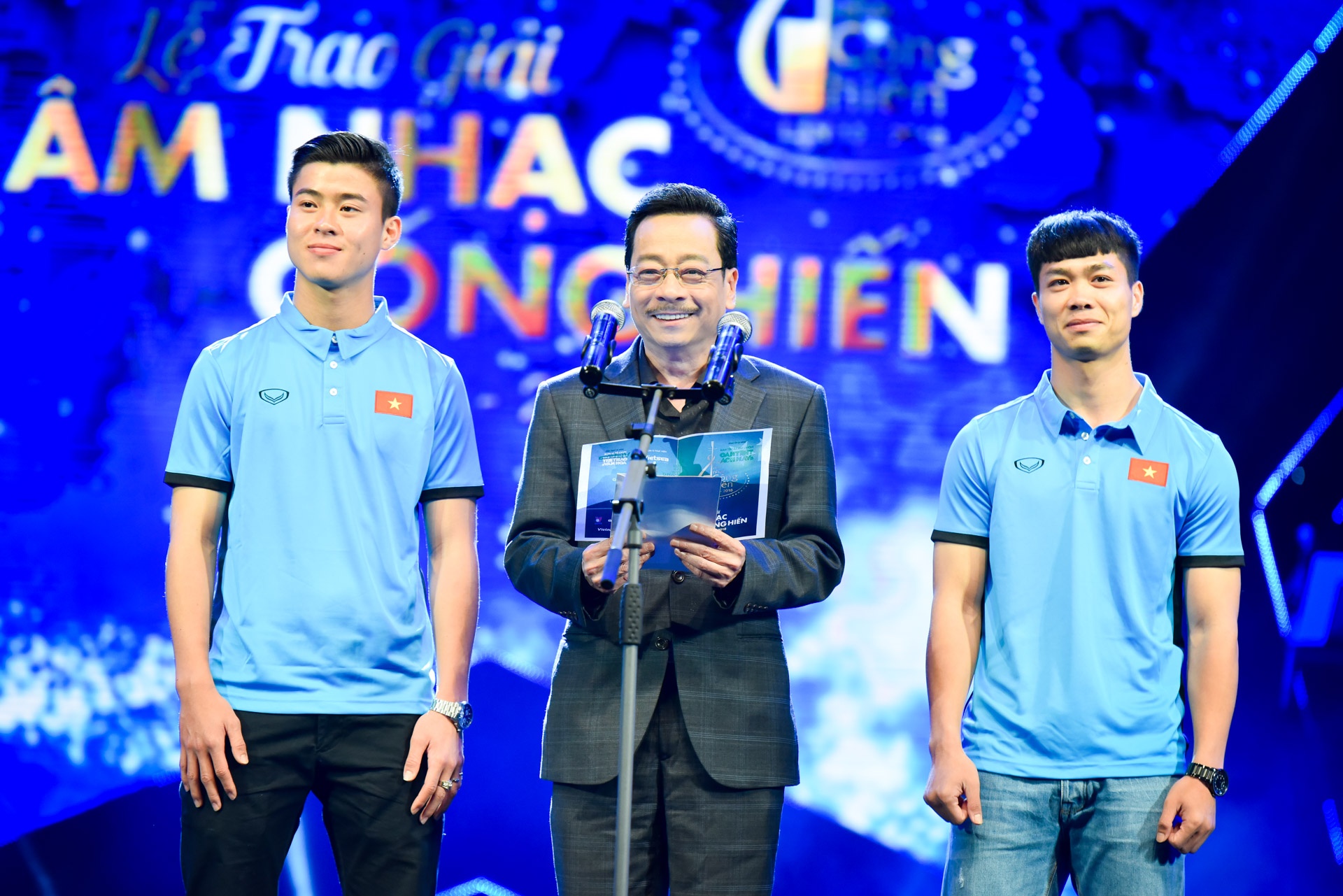 le trao giai cong hien 2018 anh 4