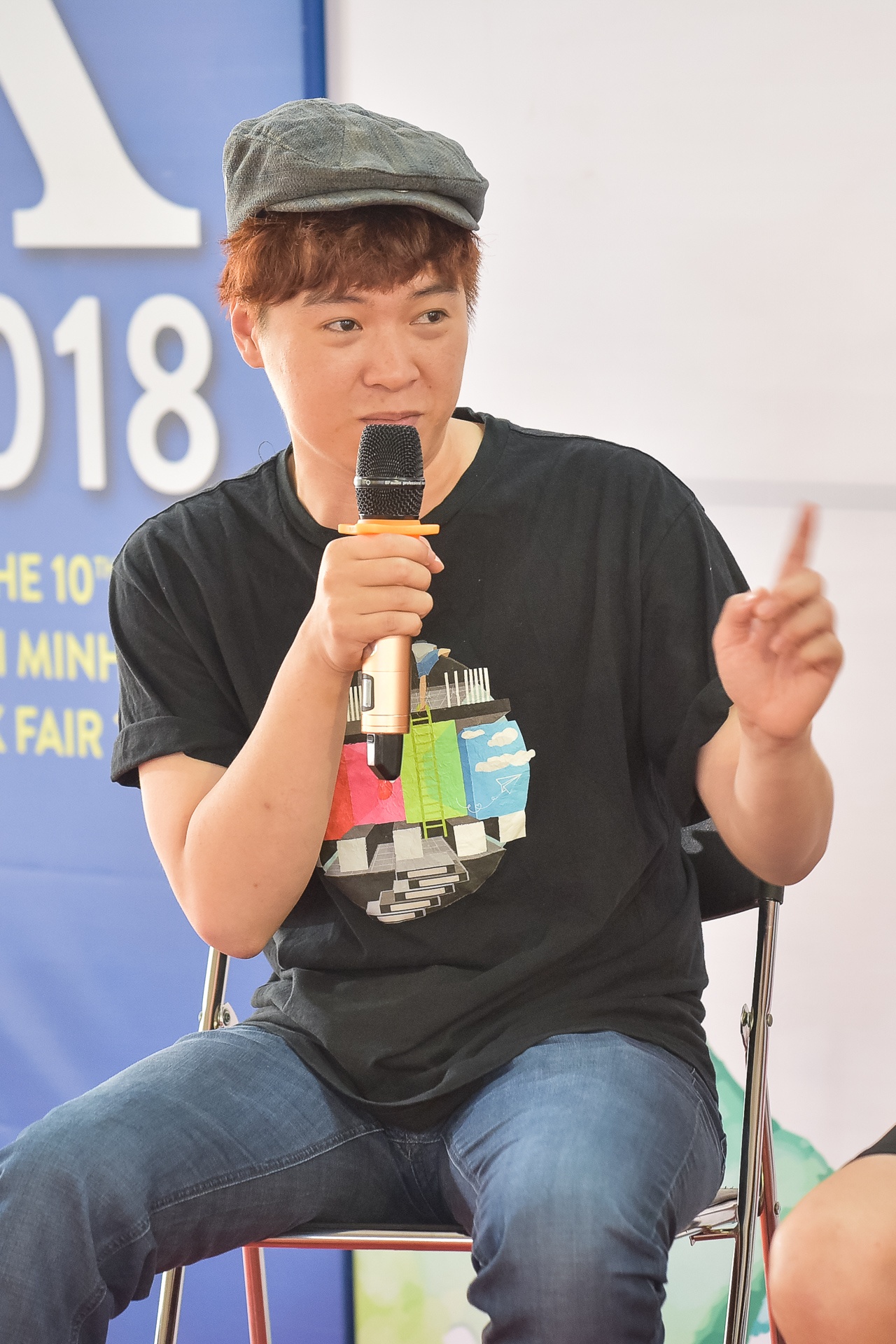 elly tran ke lai qua khu trong sach 1987 anh 9