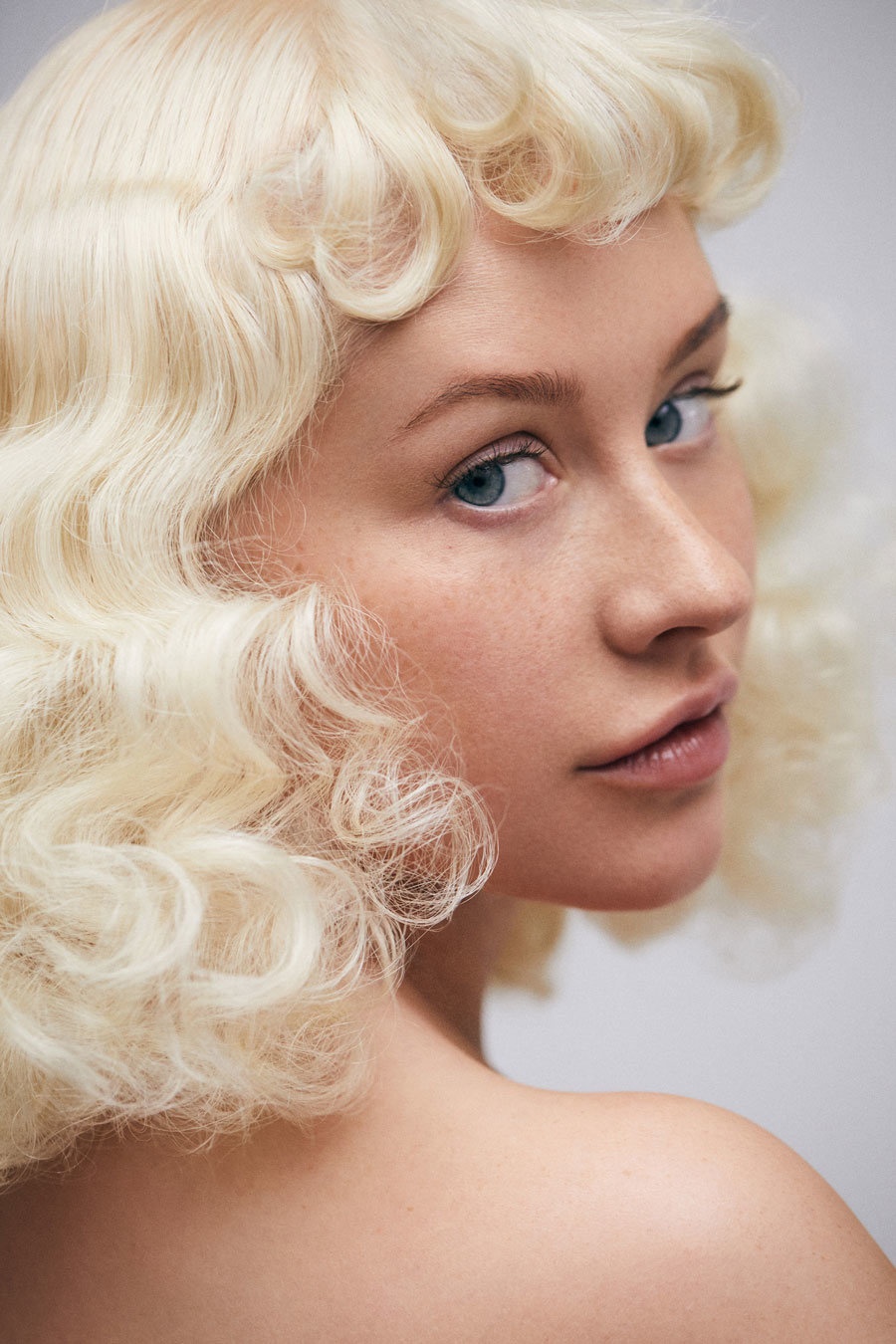christina aguilera để mặt tàn nhang trên tạp chí ảnh 3 christina aguilera de mat tan nhang tren tap chi anh 3