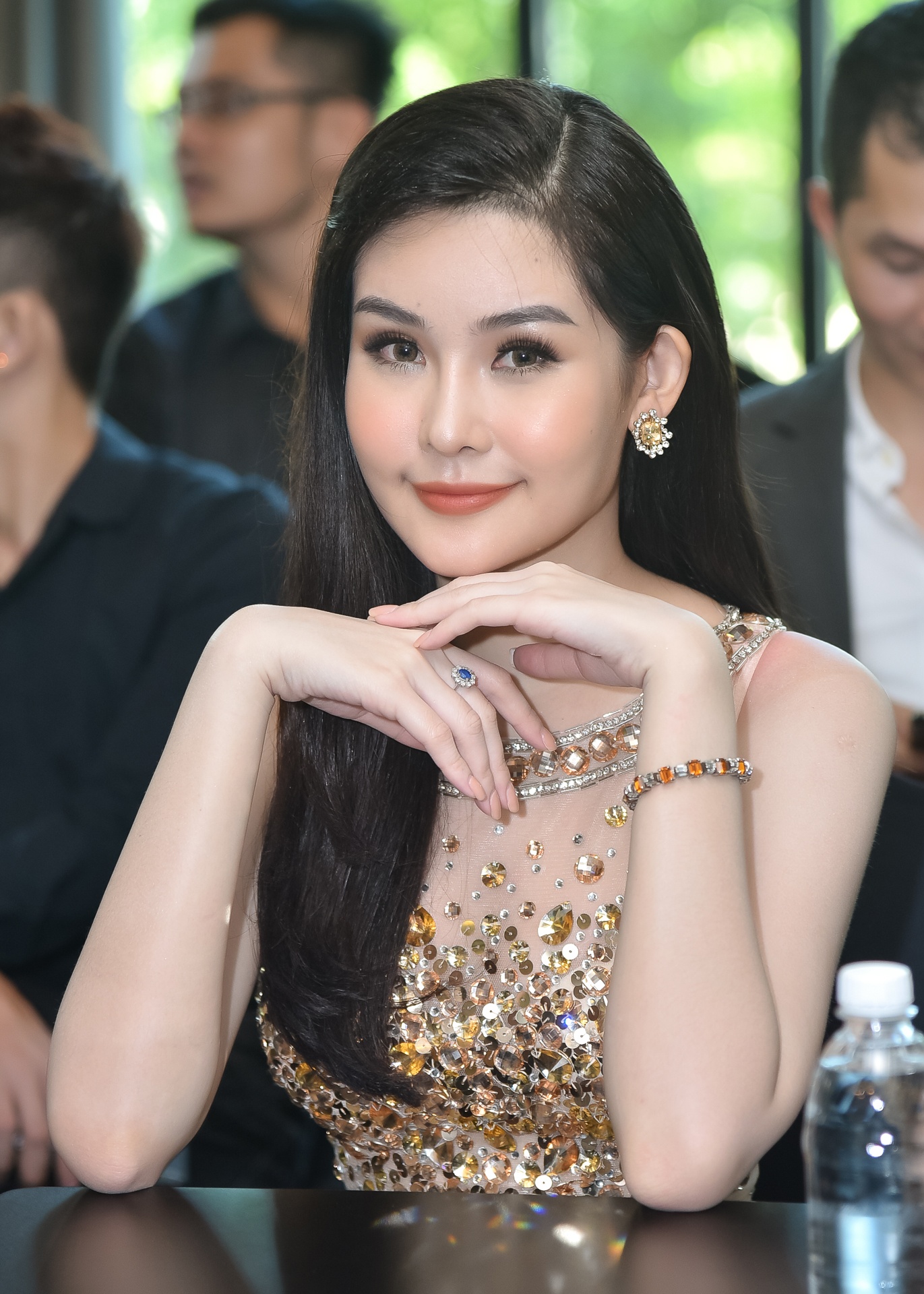 ngan anh do my linh don hoa hau pia va megan anh 16