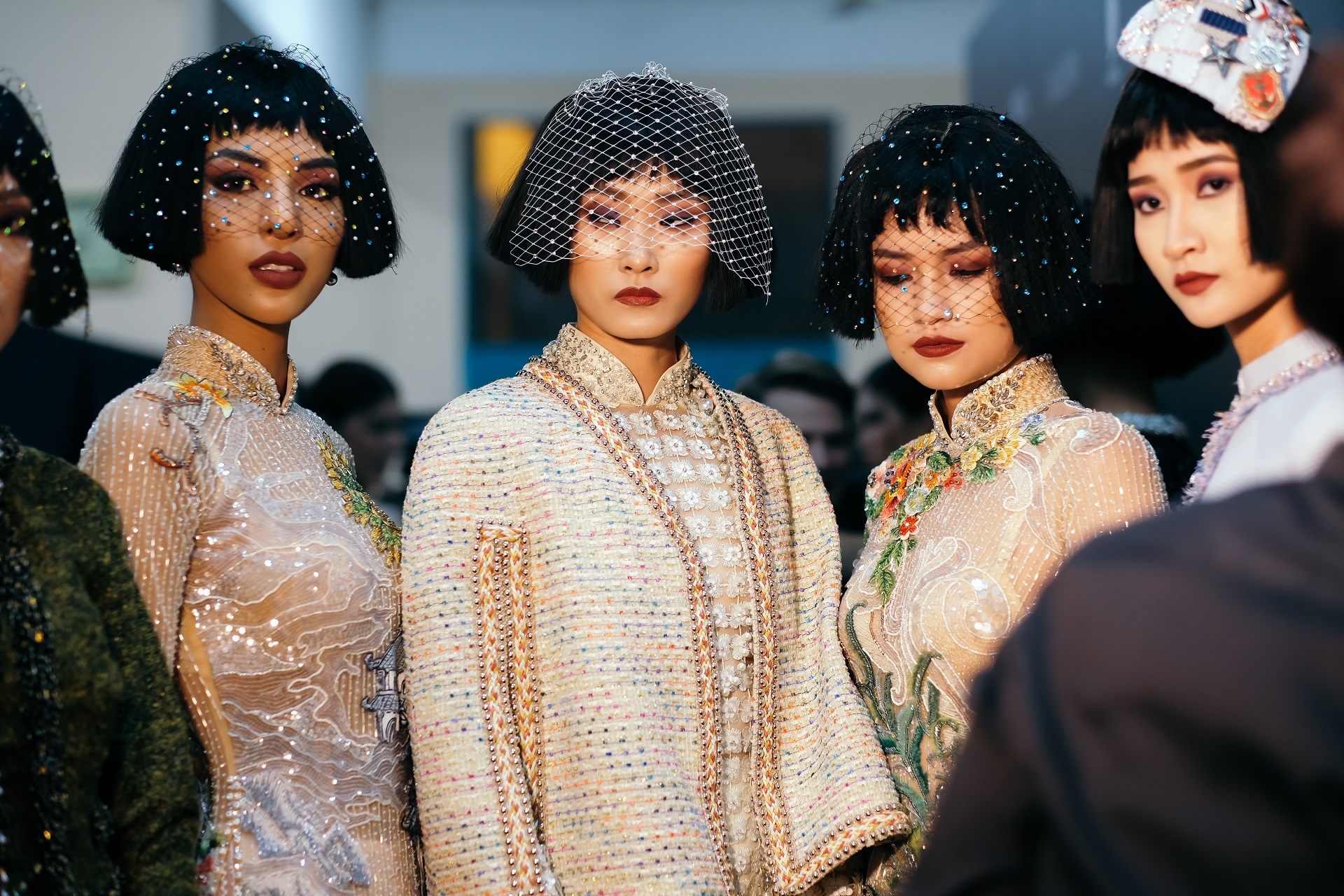 hau truong mau dien vietnam fashion week anh 17