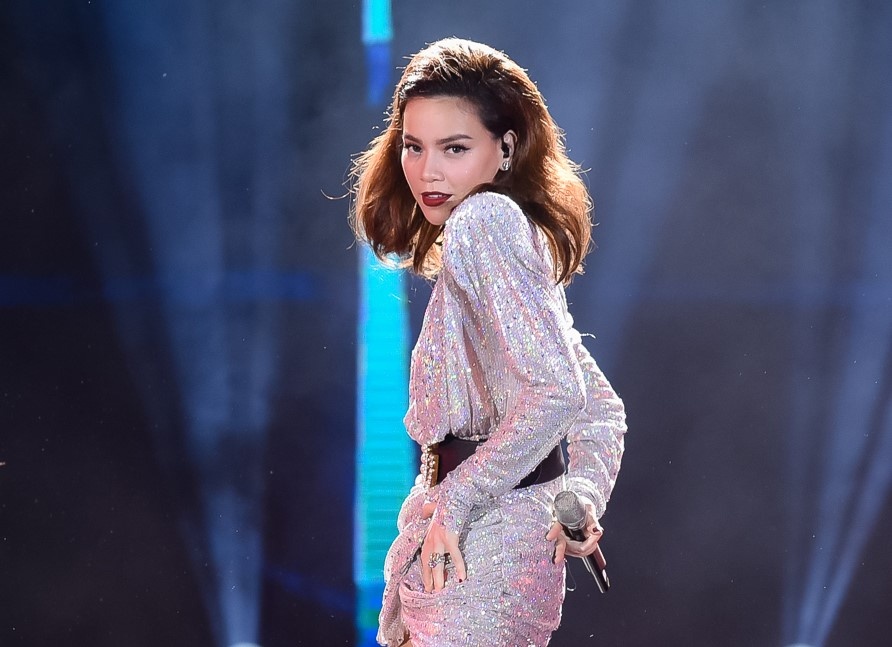 Ho ngoc ha hat chung ket hoa hau bien anh 4