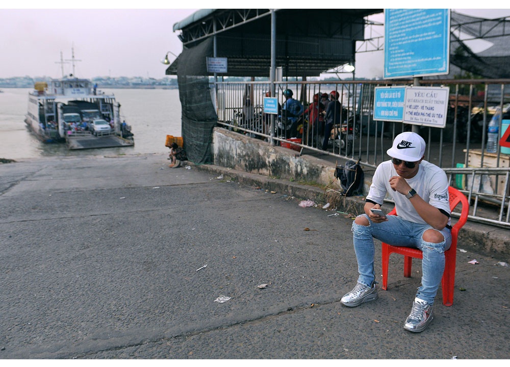 châu khải phong đi hát hội chợ miền tây ảnh 7 chau khai phong di hat hoi cho mien tay anh 7