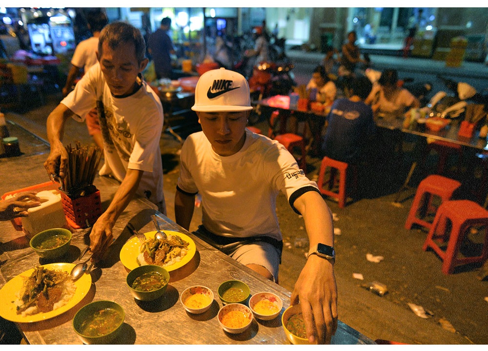 châu khải phong đi hát hội chợ miền tây ảnh 10 chau khai phong di hat hoi cho mien tay anh 10