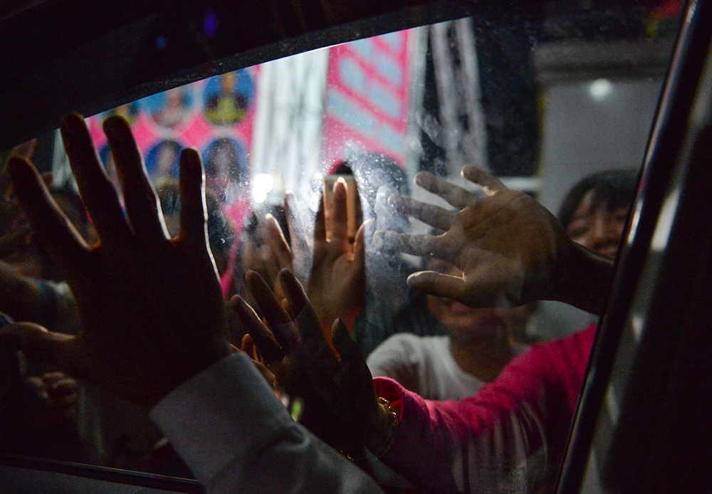 châu khải phong đi hát hội chợ miền tây ảnh 28 chau khai phong di hat hoi cho mien tay anh 28