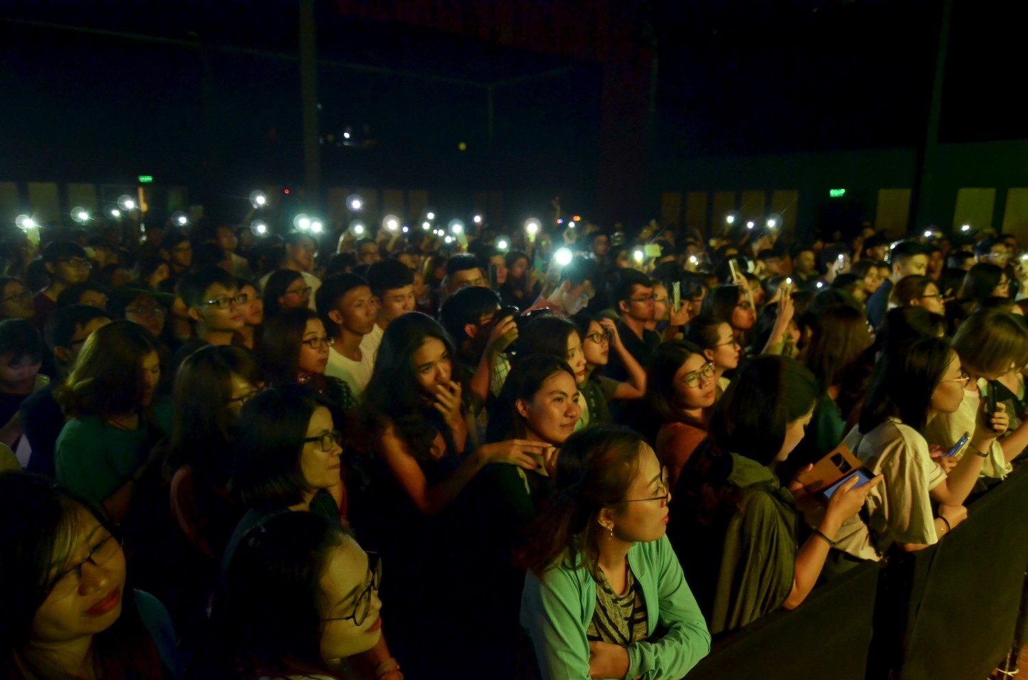 uyen linh tiet lo nguoi yeu cua tien tien anh 8