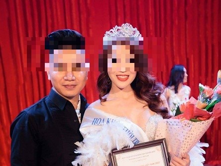 Hoa khoi, A khoi linh an tu vi moi gioi mai dam nghin USD la ai? hinh anh