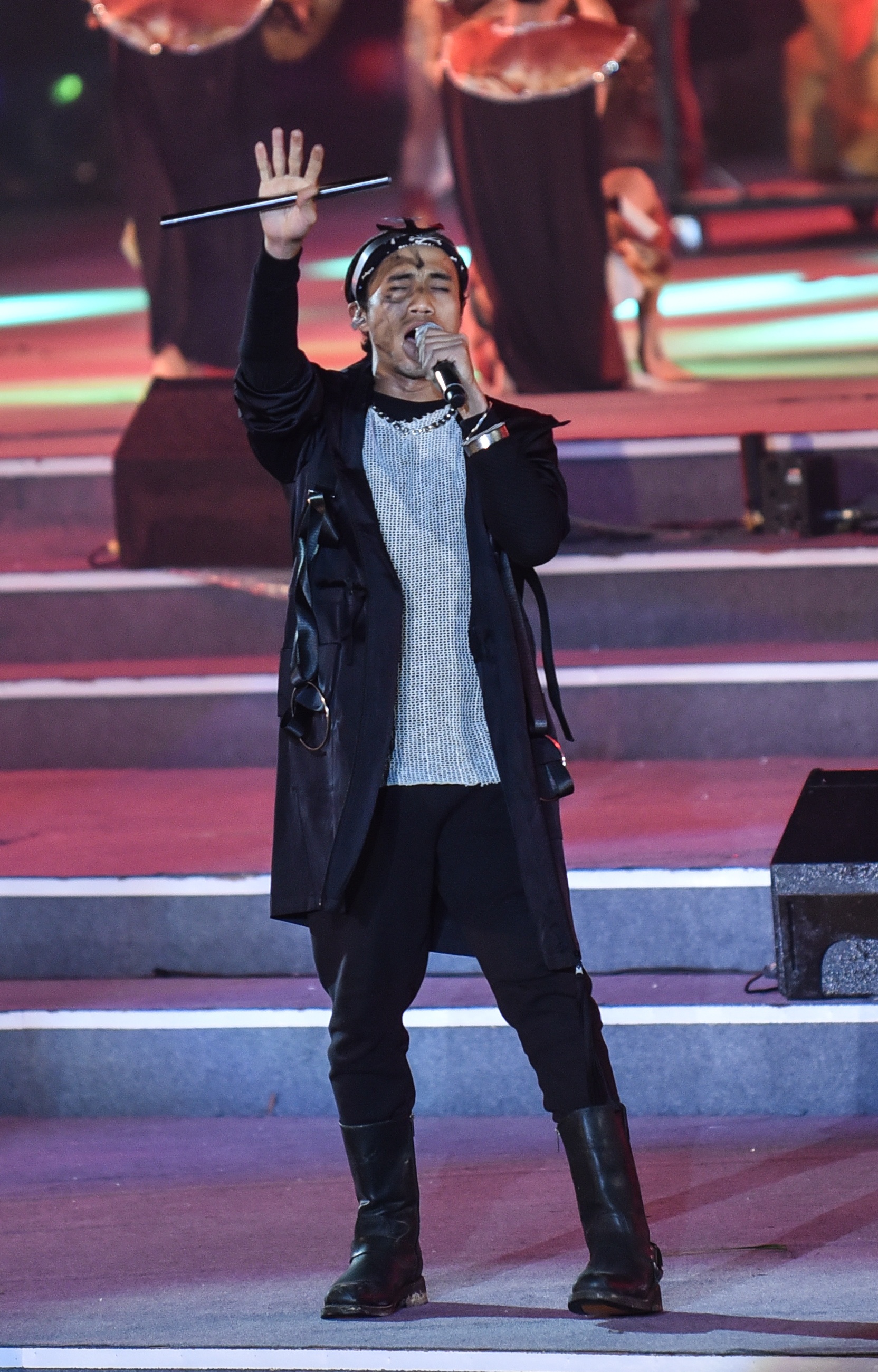 pham lich to pham anh khoa ga tinh anh 2