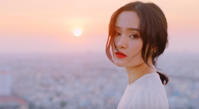 MV Roi nguoi thuong cung hoa nguoi dung - Hien Ho hinh anh