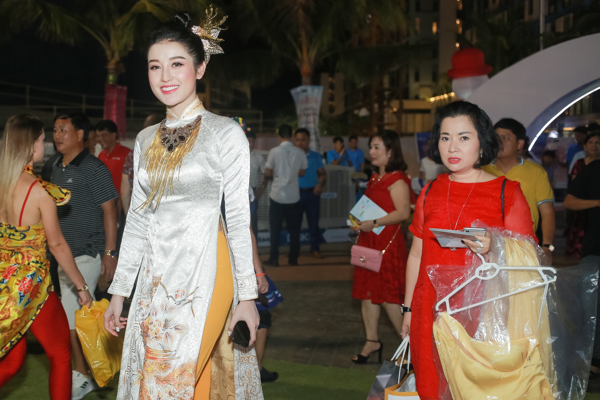 bikini hoa hau viet nam anh 2