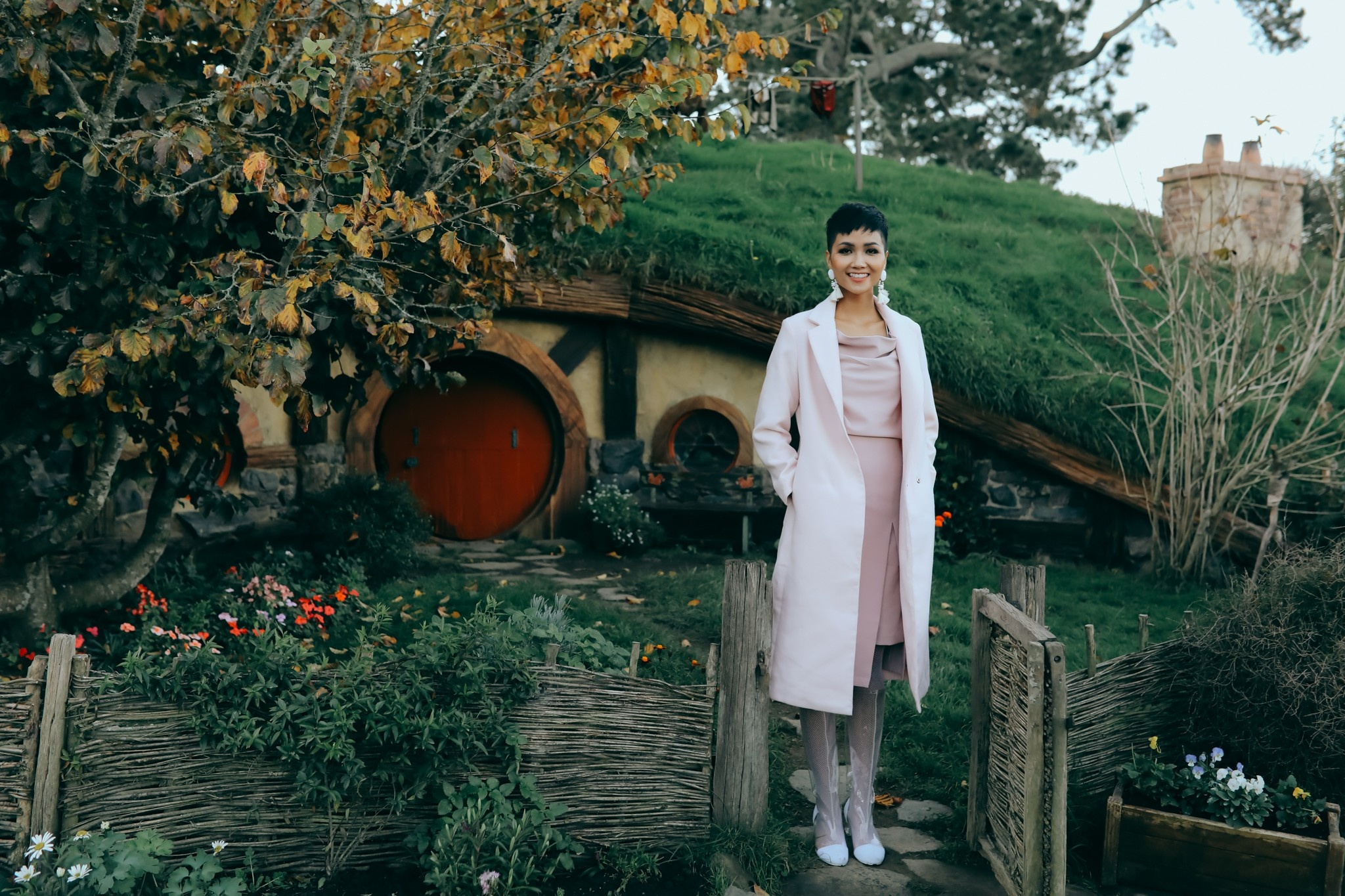 hoa hau h hen nie tham lang hobbit o new zealand anh 4