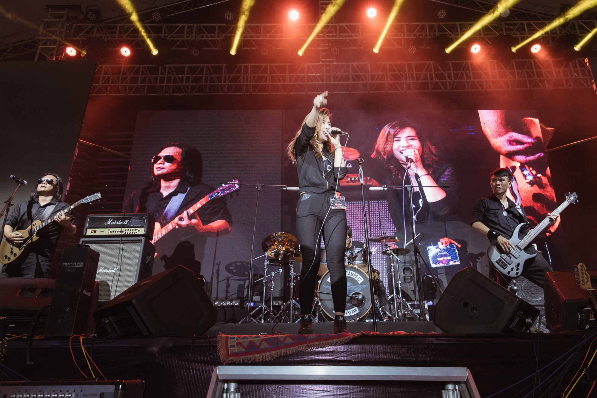 chuong trinh rock n share anh 2