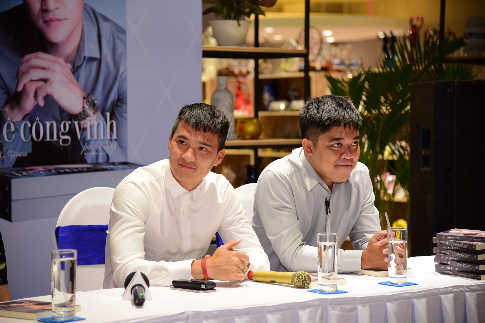 lê công vinh ra mắt tự truyện phút 89 ảnh 3 le cong vinh ra mat tu truyen phut 89 anh 3